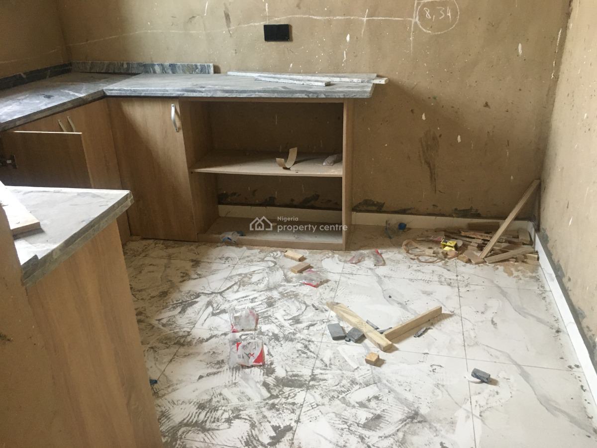 Newly Built 2 Bedrooms Flat En-suit Rooms, Off Bashua Road, Onipanu, Shomolu, Lagos, Flat / Apartment for Rent