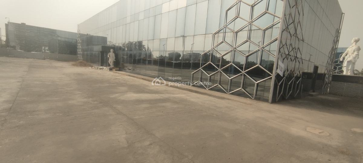 Magnificent Office Building in The Heart of Town, World Trade Center Axis, Central Business District, Abuja, Plaza / Complex / Mall for Rent