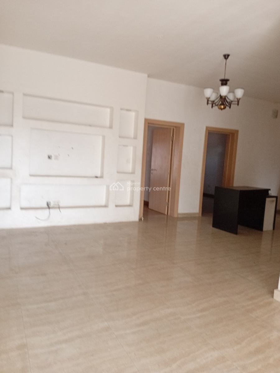 King Sized 2bedroom Flat Apartment, Orchid Road, Lekki, Lagos, Flat / Apartment for Rent