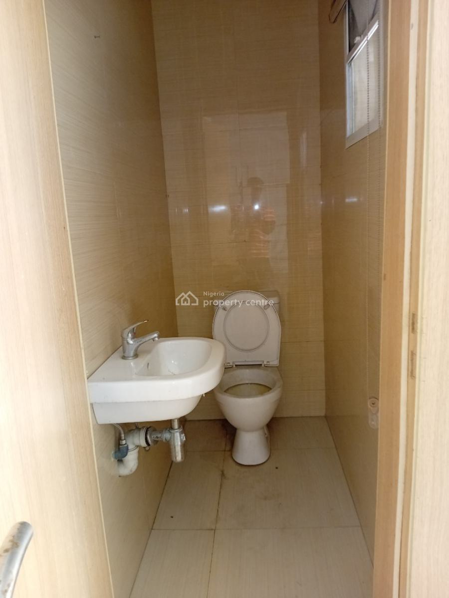 King Sized 2bedroom Flat Apartment, Orchid Road, Lekki, Lagos, Flat / Apartment for Rent