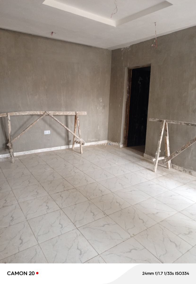 Clean 2blfat at Thomas Animashun St.off Brown Road Aguda Surulere. Ups, Surulere, Lagos, Flat / Apartment for Rent