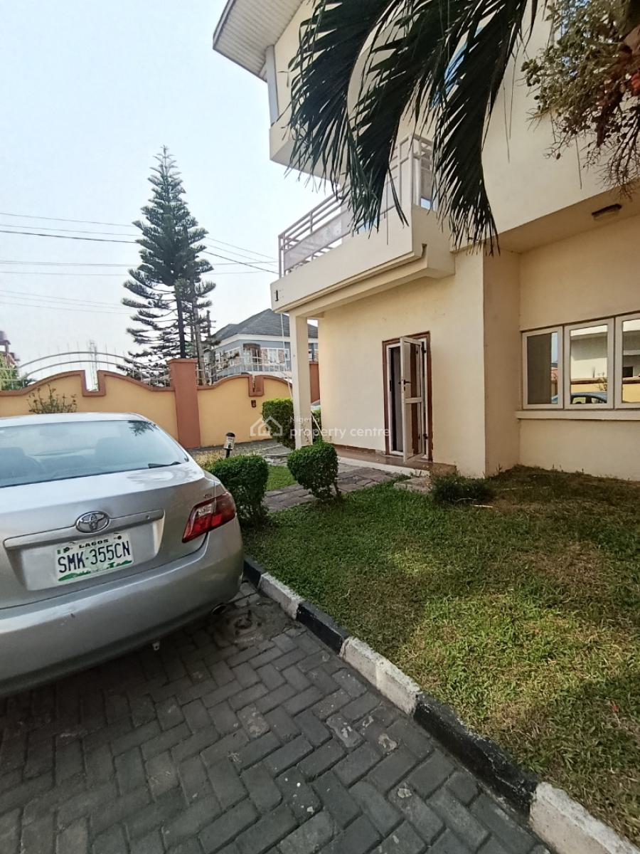 a Studio Apartment in a 24 Hours Light and Personal Prepaid Meter, North Point Estate Chevron Drive, Lekki, Lagos, Self Contain (single Rooms) for Rent