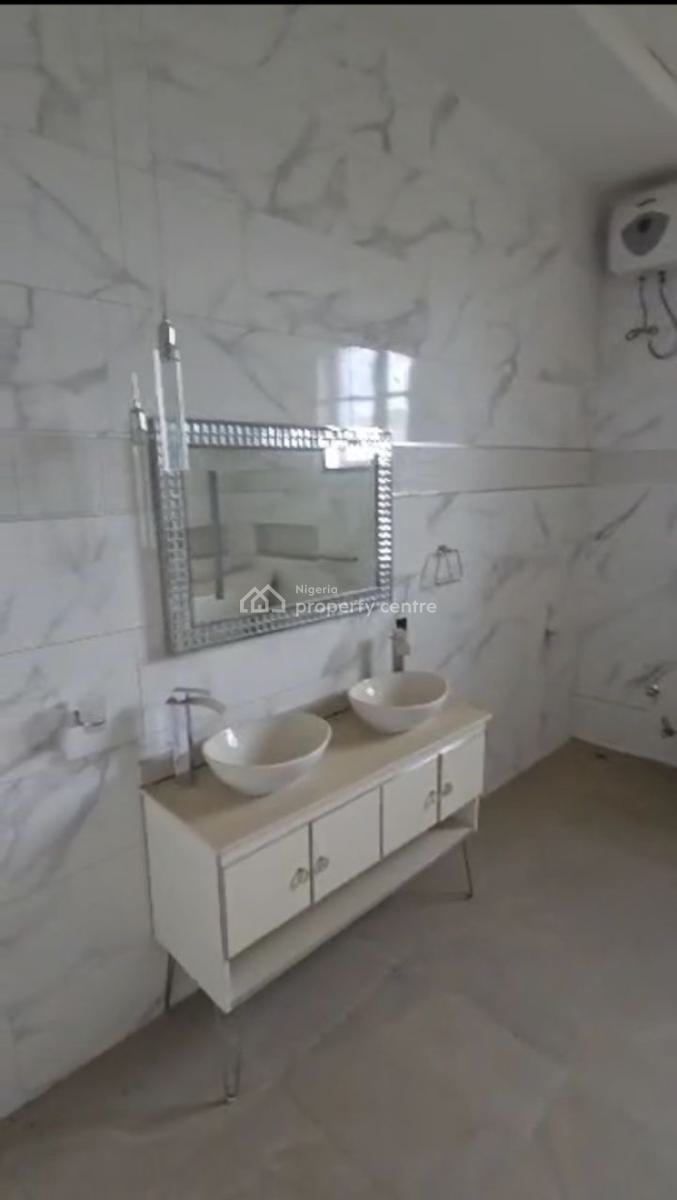 8 Bedroom Mansion, Maitama District, Abuja, Detached Duplex for Sale