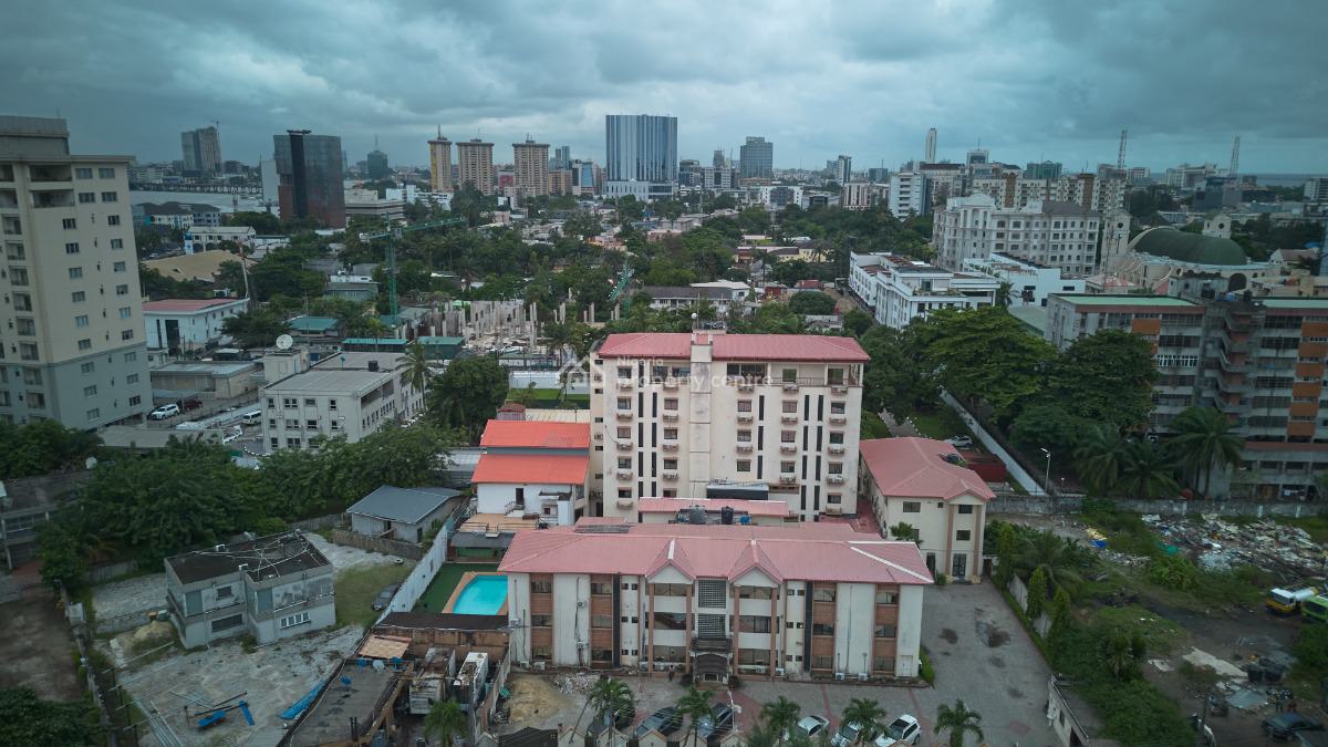 Hotel & Apartment  Victoria Island, Waziri Ibrahim Crescent, Victoria Island (vi), Lagos, Hotel / Guest House for Sale