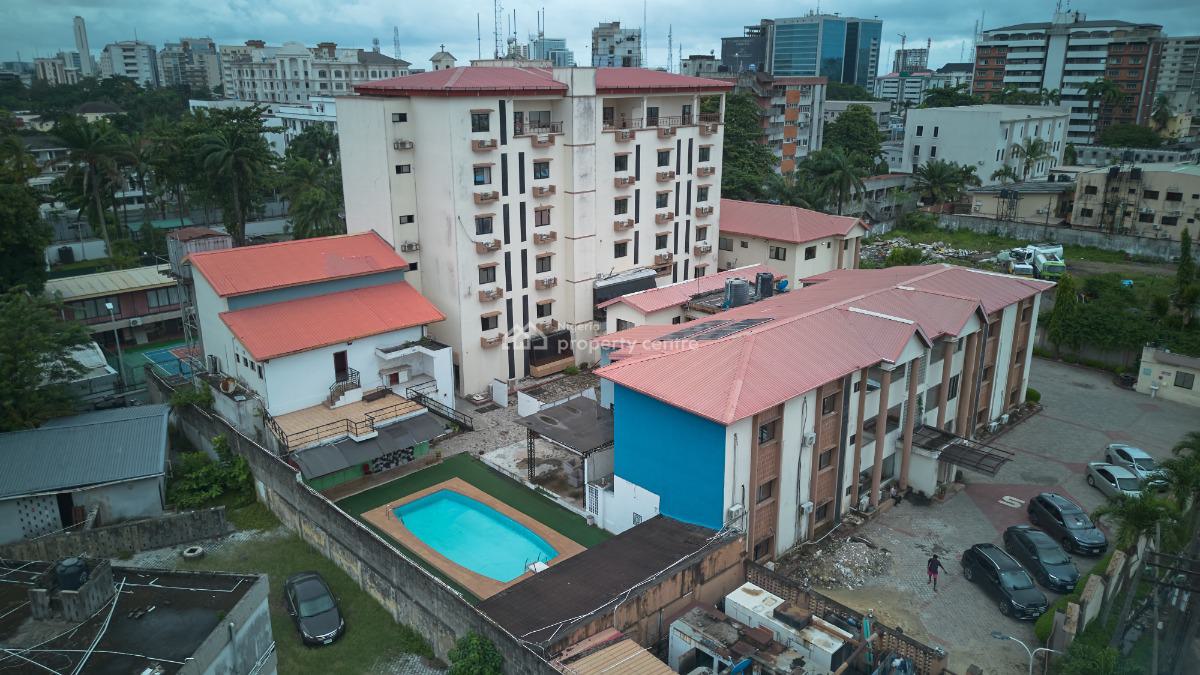 Hotel & Apartment  Victoria Island, Waziri Ibrahim Crescent, Victoria Island (vi), Lagos, Hotel / Guest House for Sale