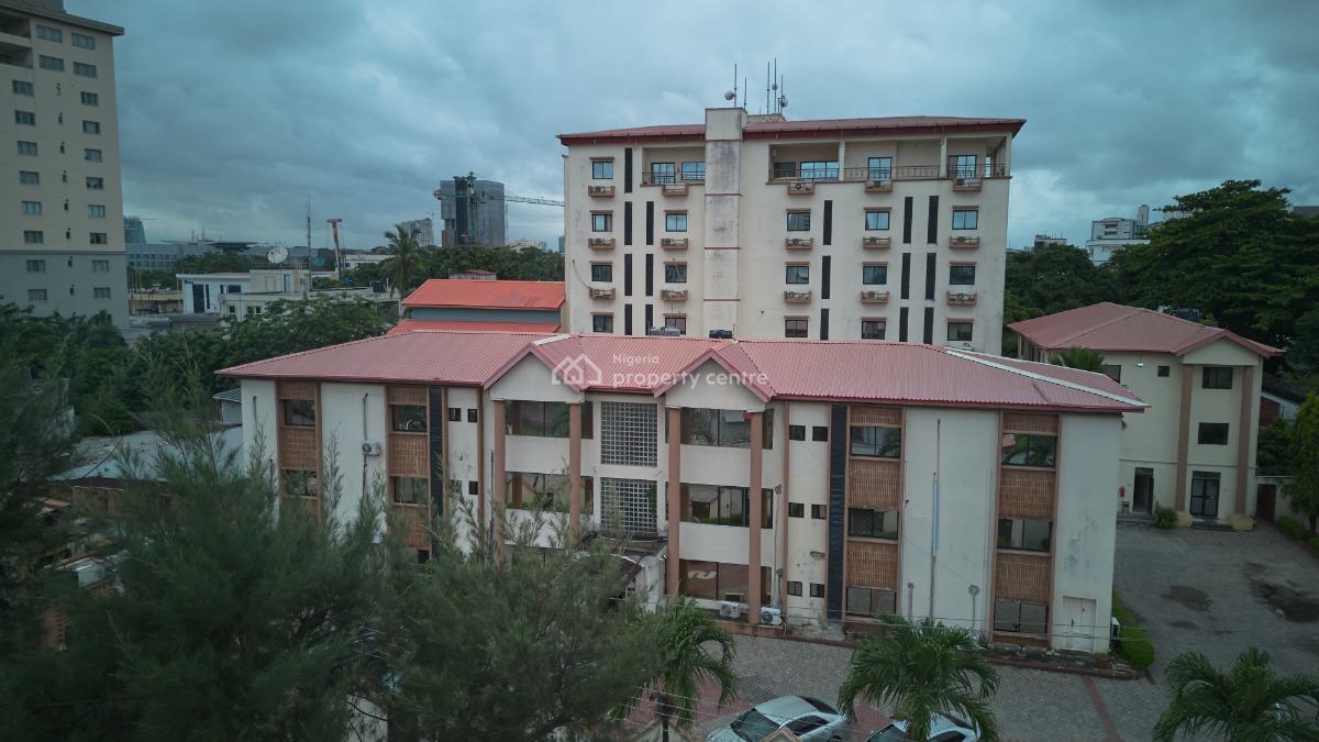 Hotel & Apartment  Victoria Island, Waziri Ibrahim Crescent, Victoria Island (vi), Lagos, Hotel / Guest House for Sale