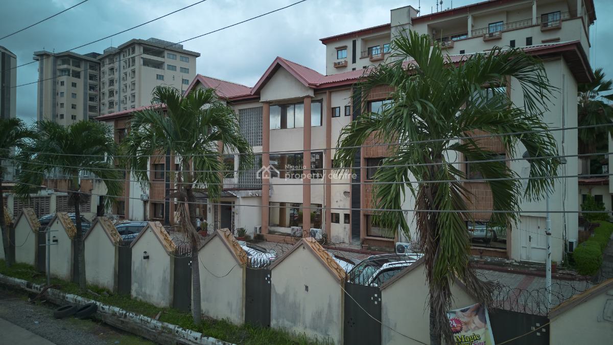 Hotel & Apartment  Victoria Island, Waziri Ibrahim Crescent, Victoria Island (vi), Lagos, Hotel / Guest House for Sale