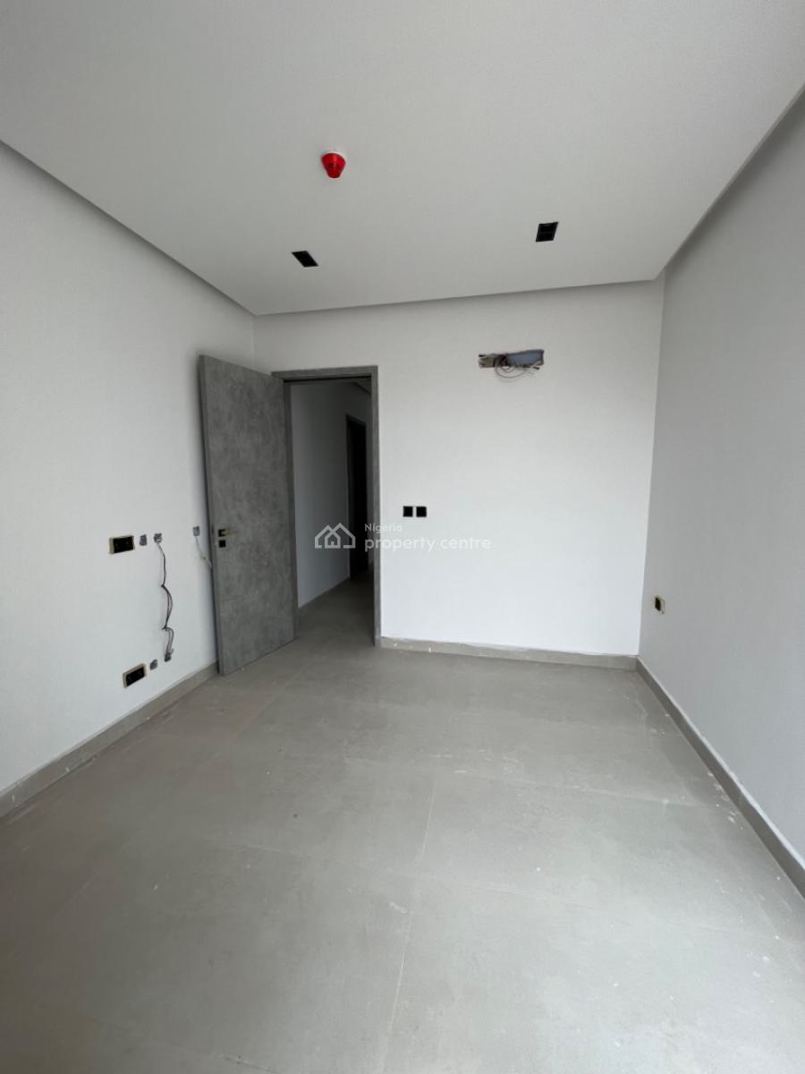 Luxury Built 3 Bedrooms Flat, Lekki Phase 1, Lekki, Lagos, Flat / Apartment for Sale