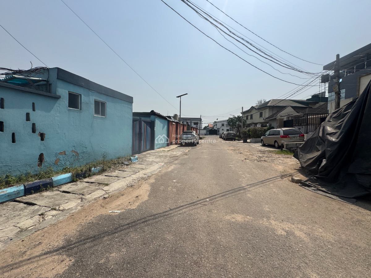 Land in a Secured Close, Omole Phase 1, Ikeja, Lagos, Residential Land for Sale