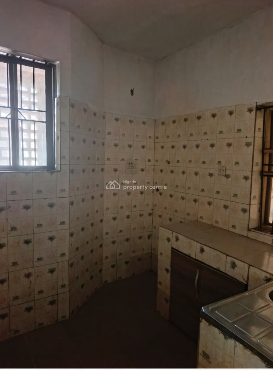 4 Bedrooms Flat, Omole Phase 1, Ikeja, Lagos, Flat / Apartment for Rent