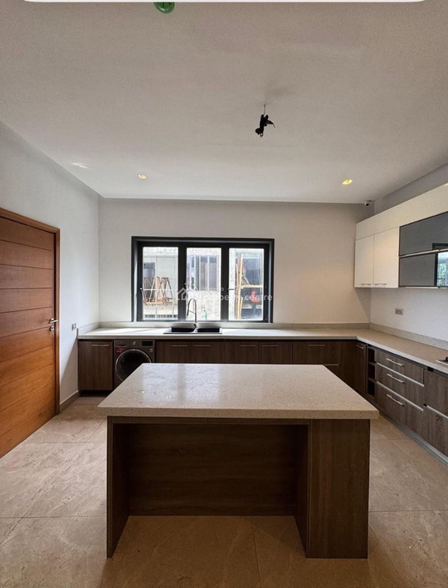 5 Bedrooms Semi Detached House with a Penthouse,pool,2 Bq,elevator, Banana Island, Ikoyi, Lagos, Semi-detached Duplex for Sale