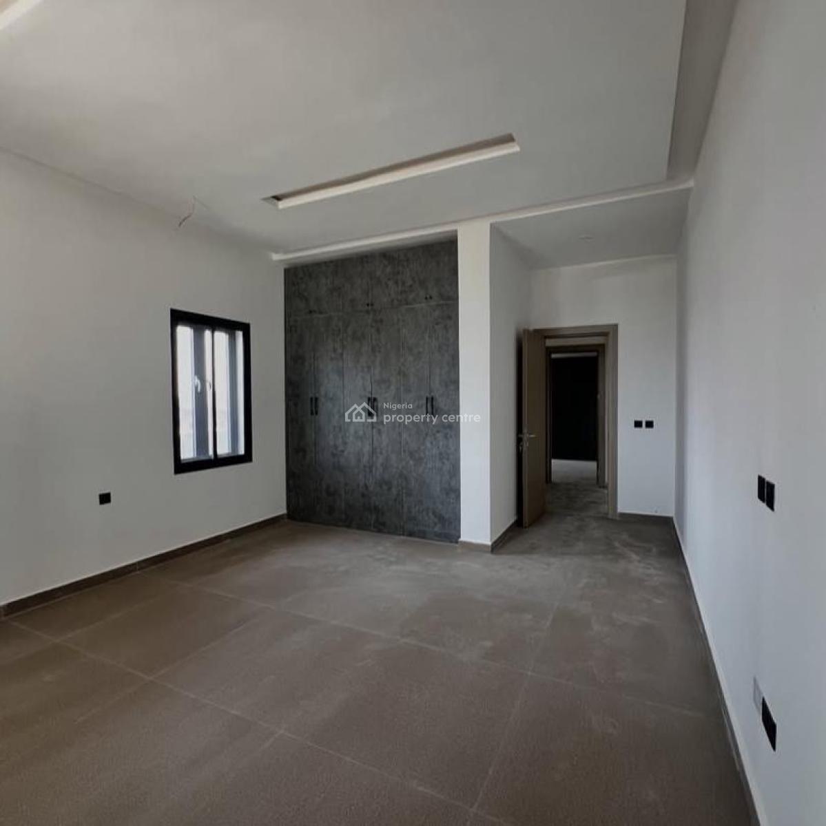 Luxuriously Finished 3 Bedroom Flat with a Great Facilities, Main Guzape, Guzape District, Abuja, Block of Flats for Sale