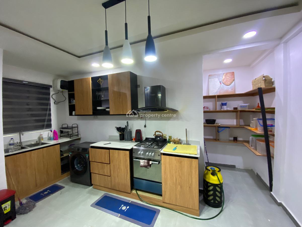 Luxuriously Furnished 3 Bedroom Apartment, Maryland Estate, Onigbongbo, Maryland, Lagos, Flat / Apartment for Rent