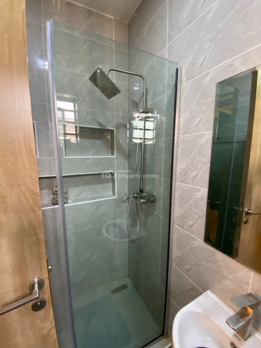 Luxuriously Furnished 3 Bedroom Apartment, Maryland Estate, Onigbongbo, Maryland, Lagos, Flat / Apartment for Rent