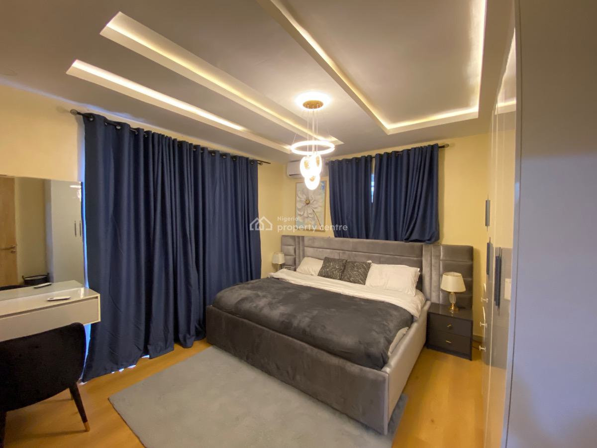 Luxuriously Furnished 3 Bedroom Apartment, Maryland Estate, Onigbongbo, Maryland, Lagos, Flat / Apartment for Rent
