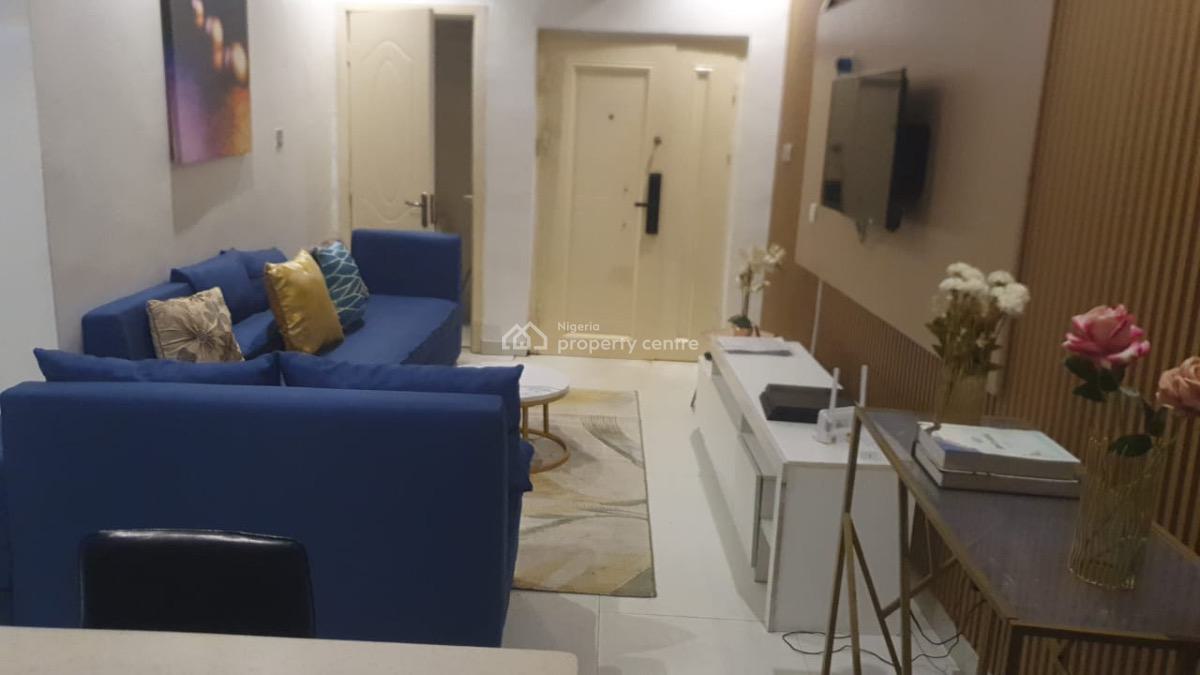 Fully Furnished and Serviced 3 Bedroom Flat, Lekki Phase 1, Lekki, Lagos, Flat / Apartment for Rent