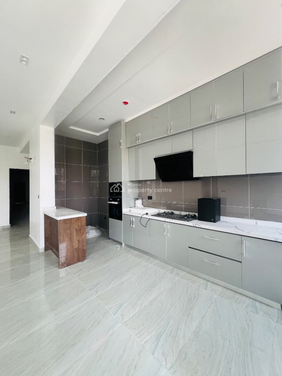 Luxury 2 Bedroom Apartment with Elevator, Lekki Phase 1, Lekki, Lagos, Block of Flats for Sale