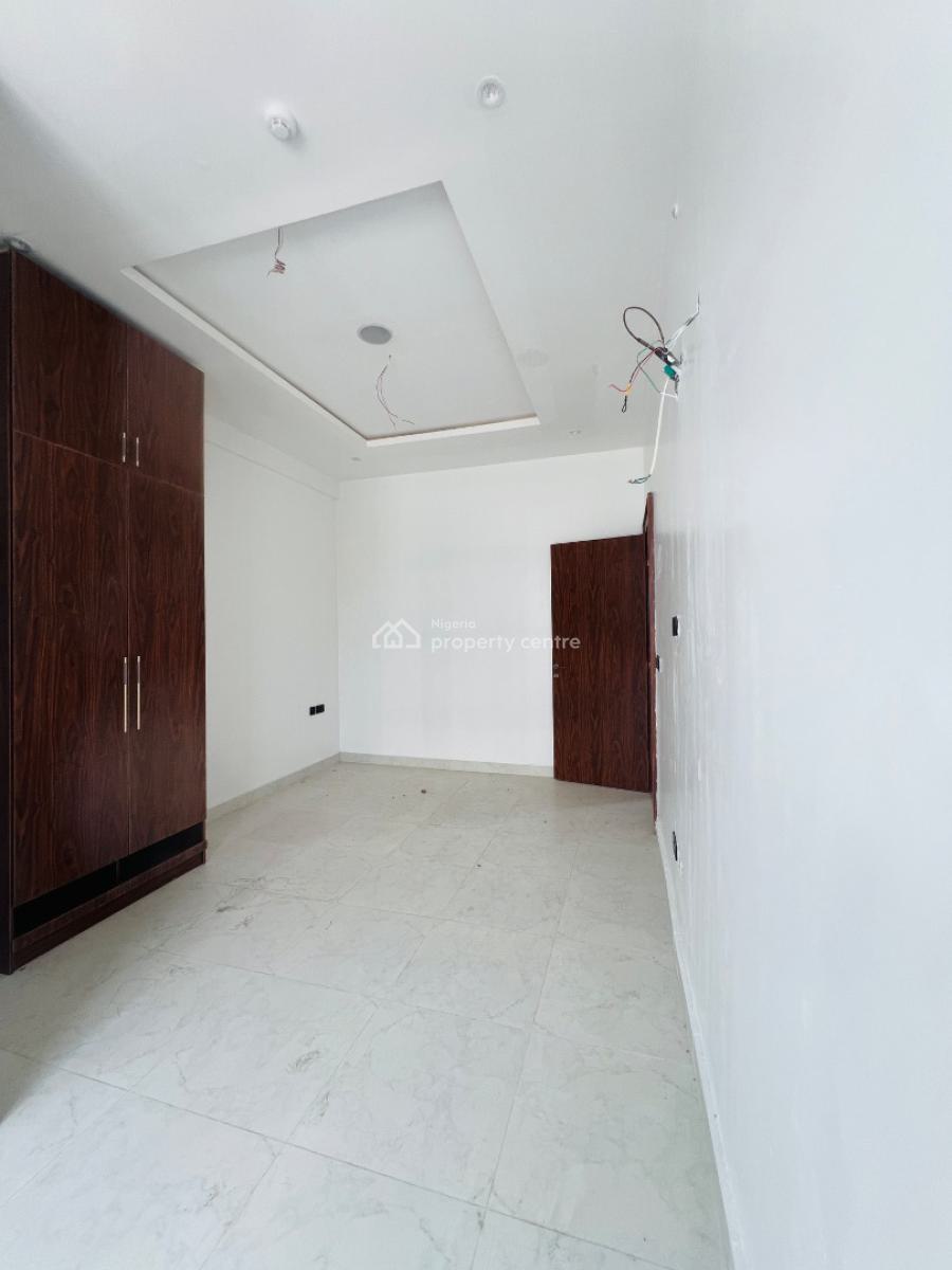 Luxury 2 Bedroom Apartment with Elevator, Lekki Phase 1, Lekki, Lagos, Block of Flats for Sale