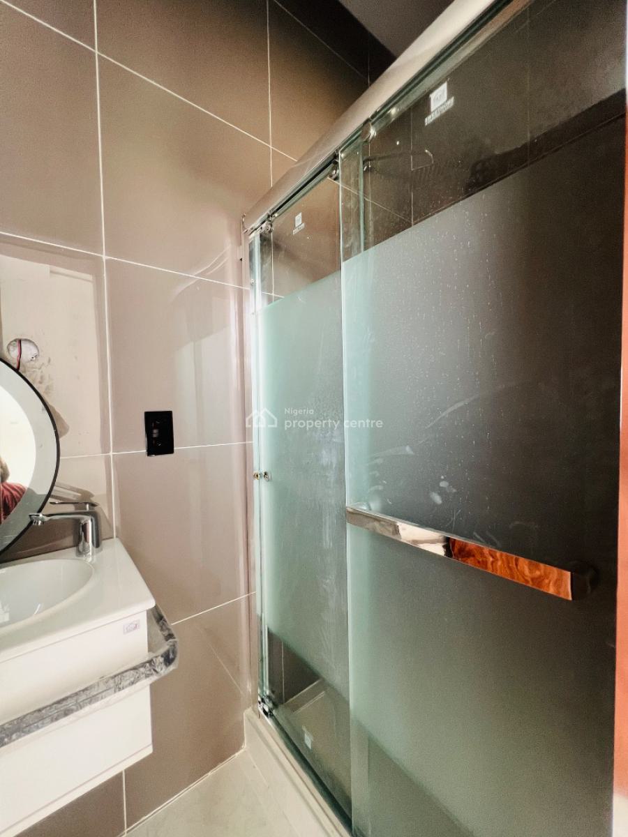 Luxury 2 Bedroom Apartment with Elevator, Lekki Phase 1, Lekki, Lagos, Block of Flats for Sale