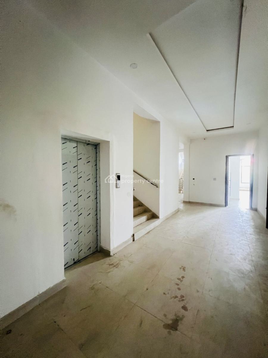 Luxury 2 Bedroom Apartment with Elevator, Lekki Phase 1, Lekki, Lagos, Block of Flats for Sale