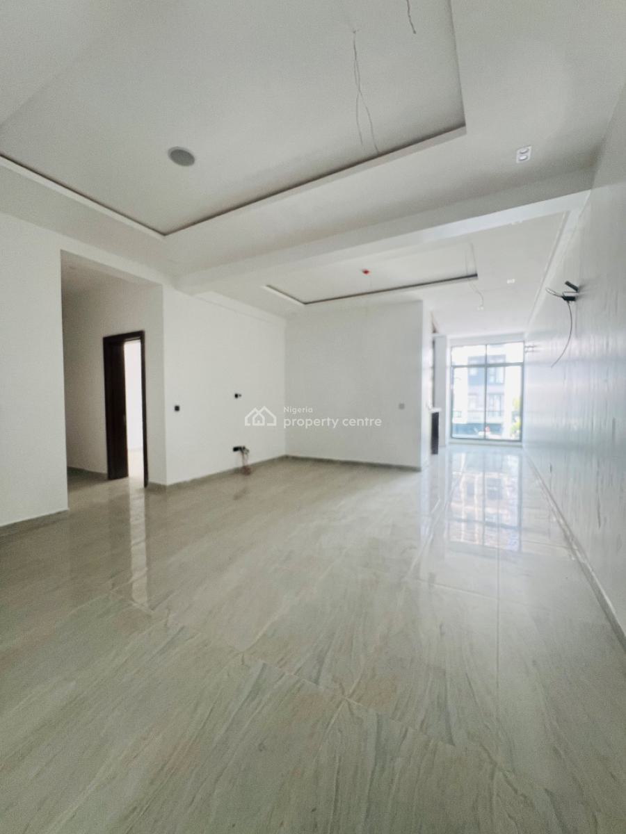 Luxury 2 Bedroom Apartment with Elevator, Lekki Phase 1, Lekki, Lagos, Block of Flats for Sale