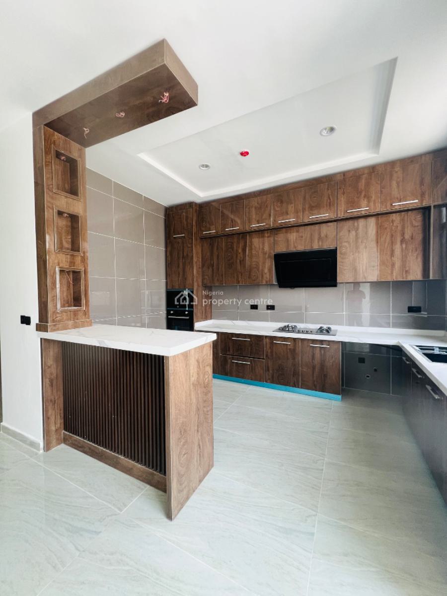 Luxury 2 Bedroom Apartment with Elevator, Lekki Phase 1, Lekki, Lagos, Block of Flats for Sale