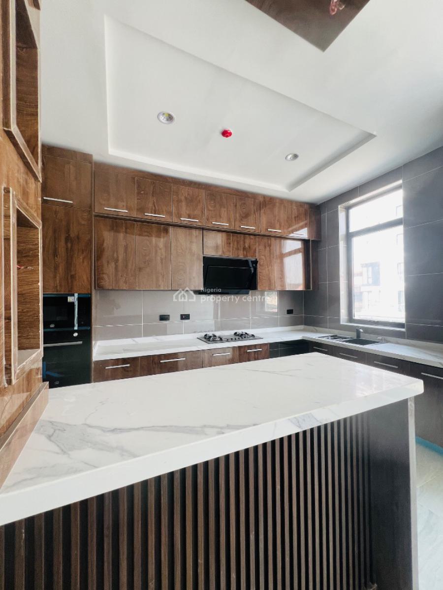 Luxury 2 Bedroom Apartment with Elevator, Lekki Phase 1, Lekki, Lagos, Block of Flats for Sale