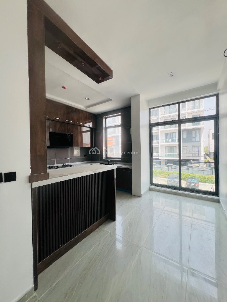 Luxury 2 Bedroom Apartment with Elevator, Lekki Phase 1, Lekki, Lagos, Block of Flats for Sale