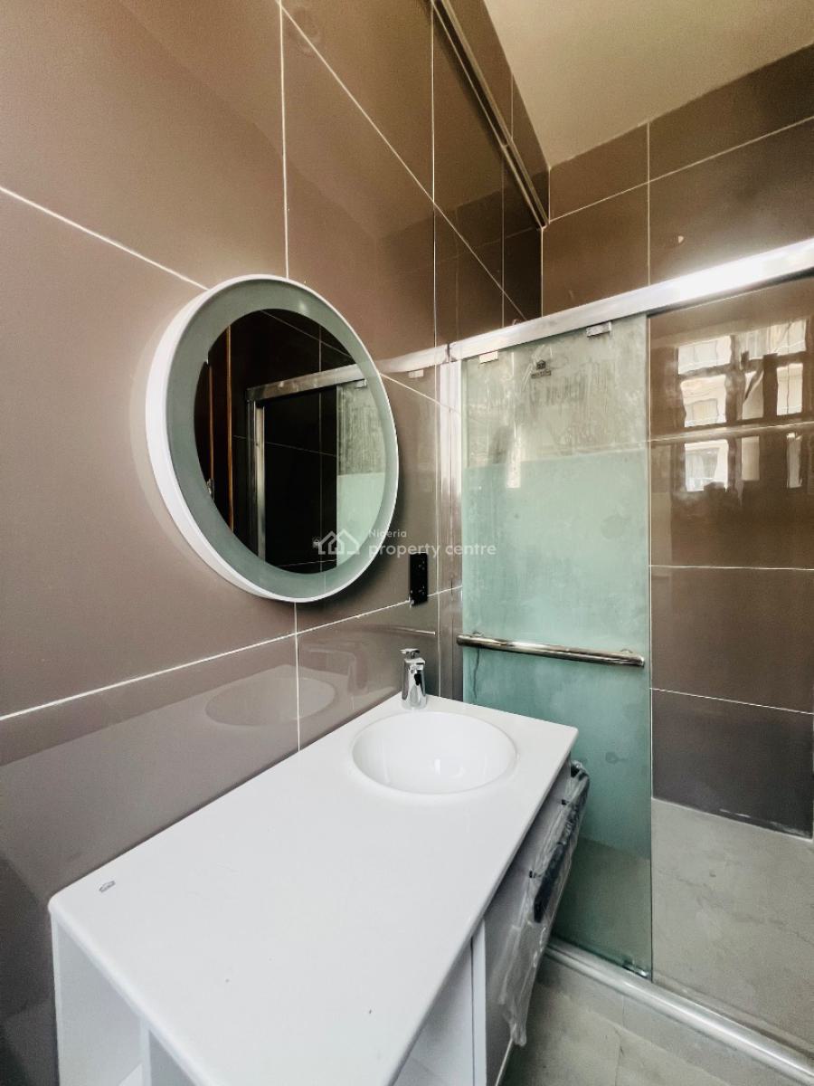 Luxury 2 Bedroom Apartment with Elevator, Lekki Phase 1, Lekki, Lagos, Block of Flats for Sale