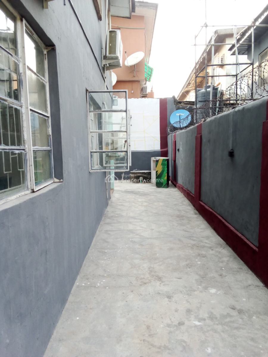 3 Bedroom Flat Office Space, Maryland, Lagos, Flat / Apartment for Rent