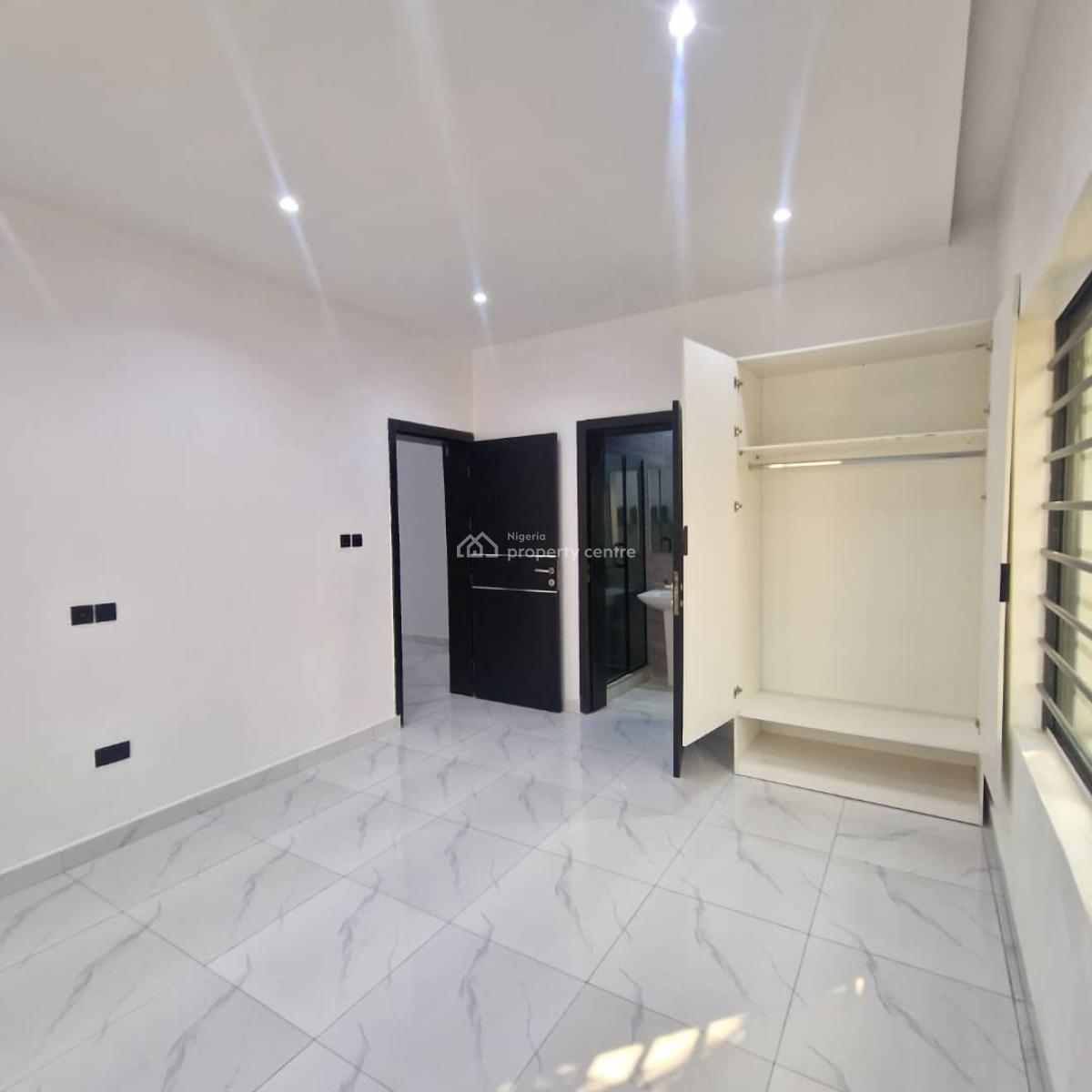 Fully Serviced 3bedroom Flat with a Room Bq, Lekki, Lagos, Flat / Apartment for Rent