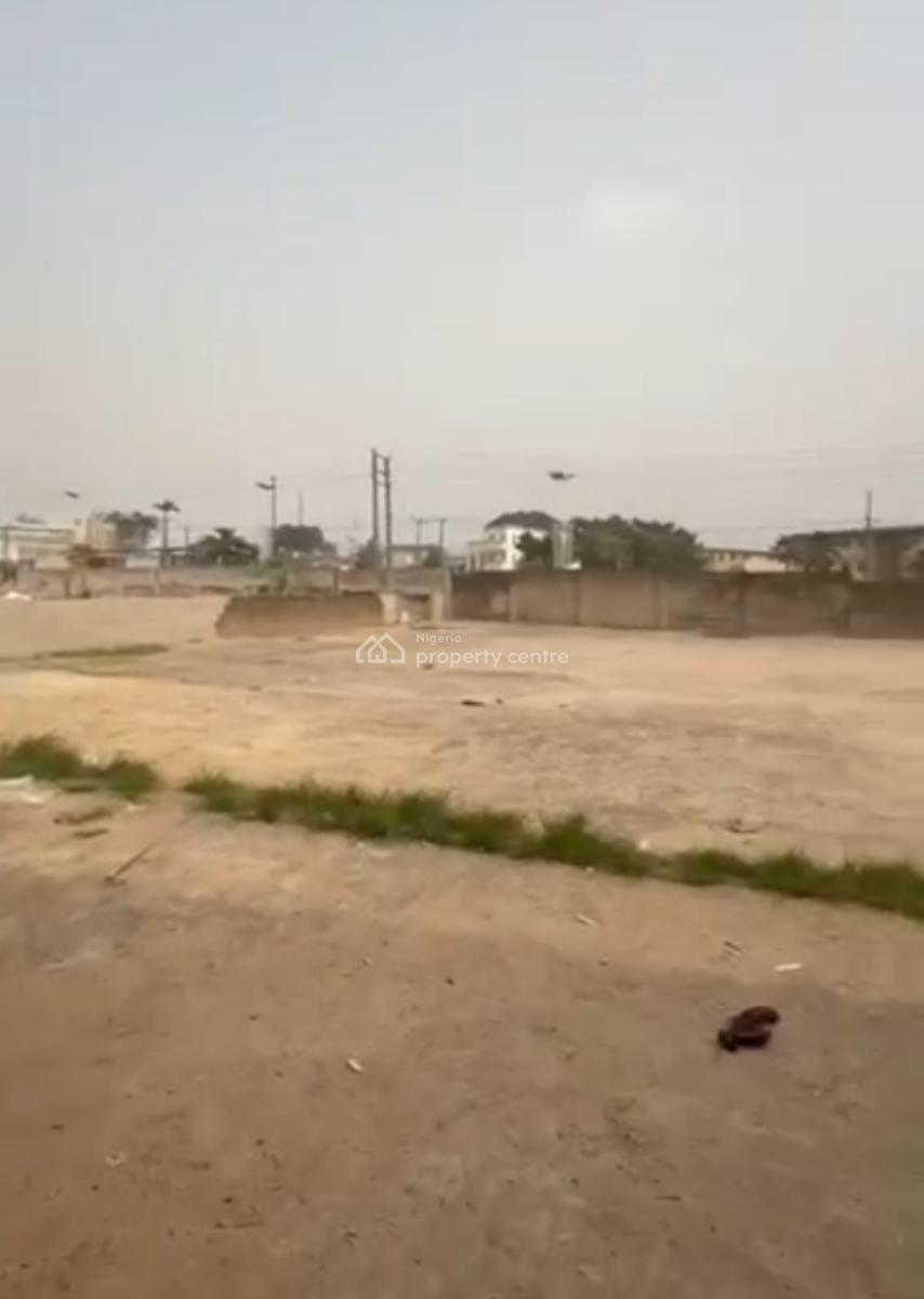 Warehouse Measuring 517sqm, Awoloeo Road, Ikeja, Lagos, Warehouse for Rent