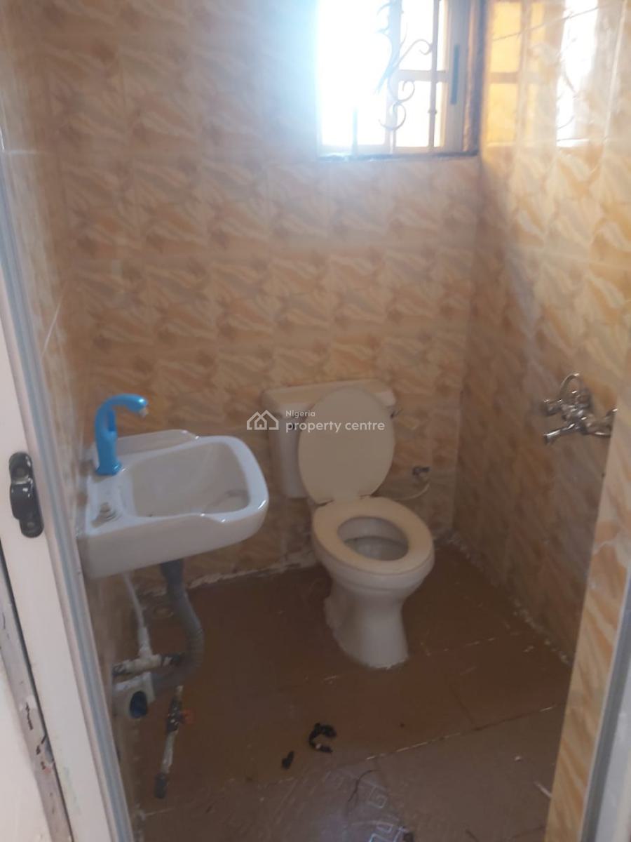 Newly Renovated 2 Bedroom Flat Upstairs, Unity Estate, Badore, Ajah, Lagos, Flat / Apartment for Rent