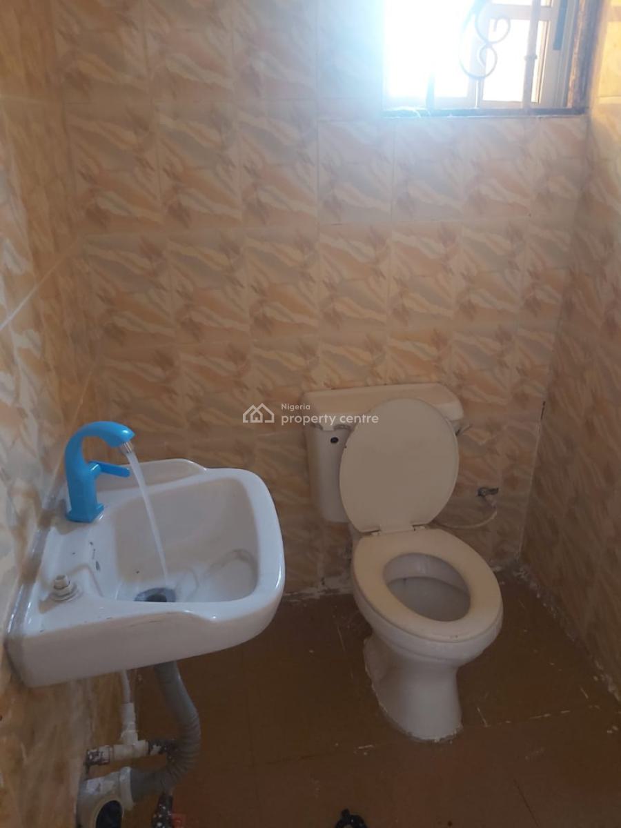 Newly Renovated 2 Bedroom Flat Upstairs, Unity Estate, Badore, Ajah, Lagos, Flat / Apartment for Rent