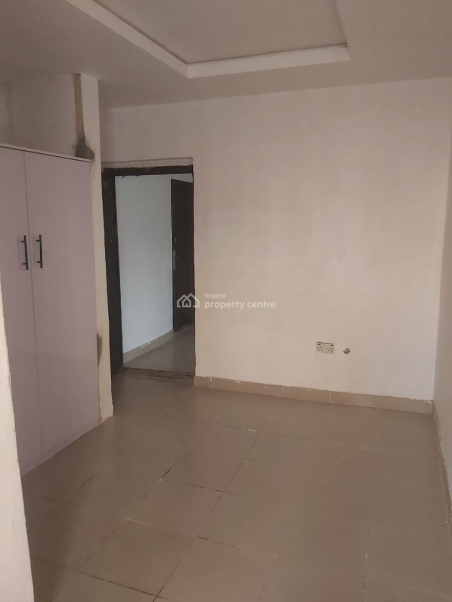 Newly Renovated 2 Bedroom Flat Upstairs, Unity Estate, Badore, Ajah, Lagos, Flat / Apartment for Rent