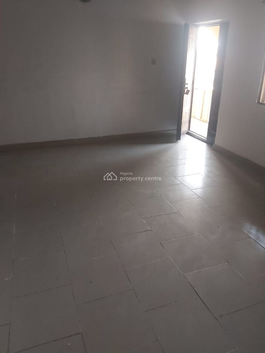 Newly Renovated 2 Bedroom Flat Upstairs, Unity Estate, Badore, Ajah, Lagos, Flat / Apartment for Rent