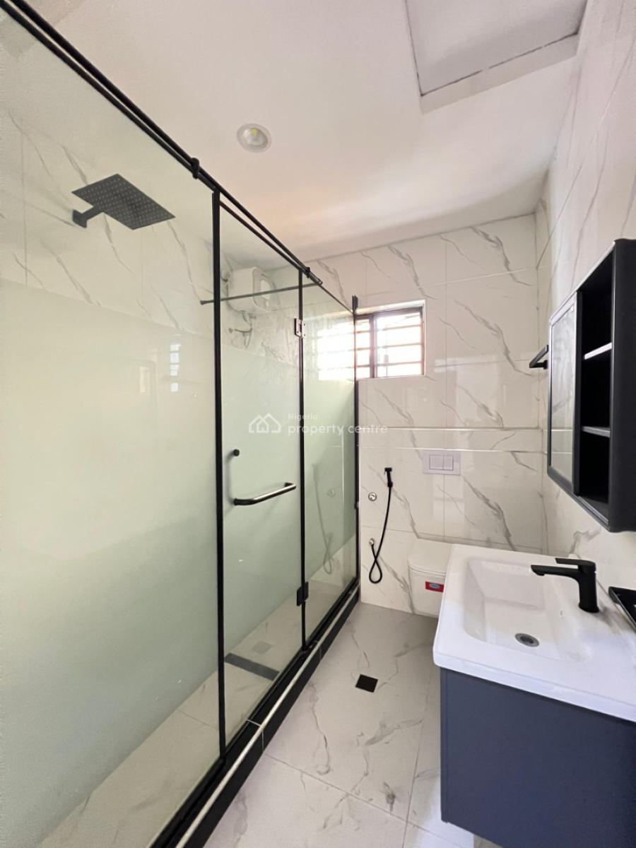 Beautifully Crafted 4 Bedroom Terraced Duplex with a Self Compound, Lekki Phase 1, Lekki, Lagos, Terraced Duplex for Sale