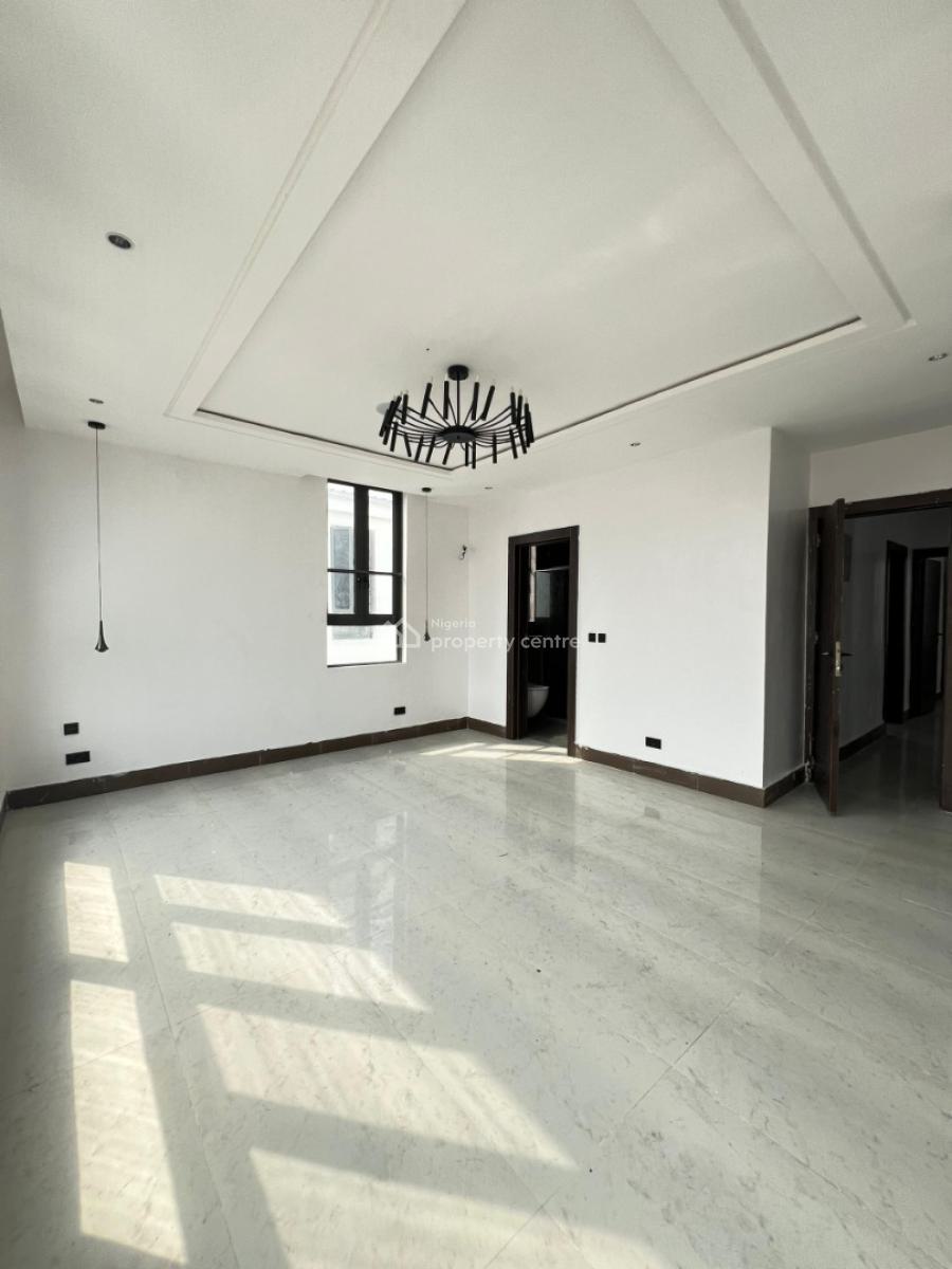 Spaciously Built 5 Bedroom Detached Duplex with a Security House, Lekki Phase 1, Lekki, Lagos, Detached Duplex for Sale