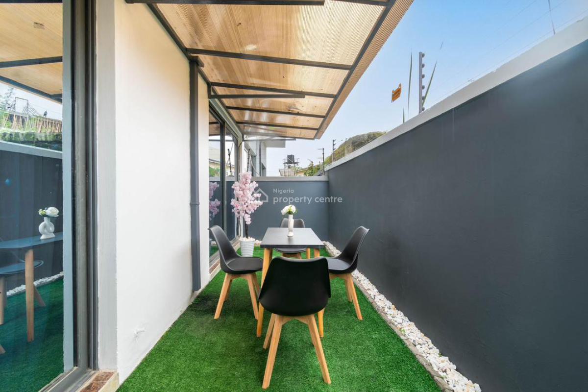 Classic 4 Bedroom Duplex with Pool and Gym, Beautiful Atmosphere, Lekki Phase 1, Lekki, Lagos, House Short Let