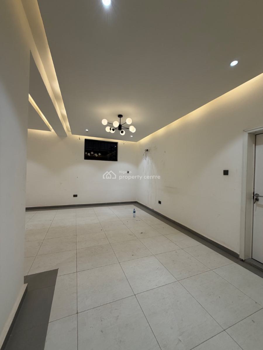 Luxury 3 Bedroom with a Bq, Jahi Gilmore, Jahi, Abuja, Flat / Apartment for Rent