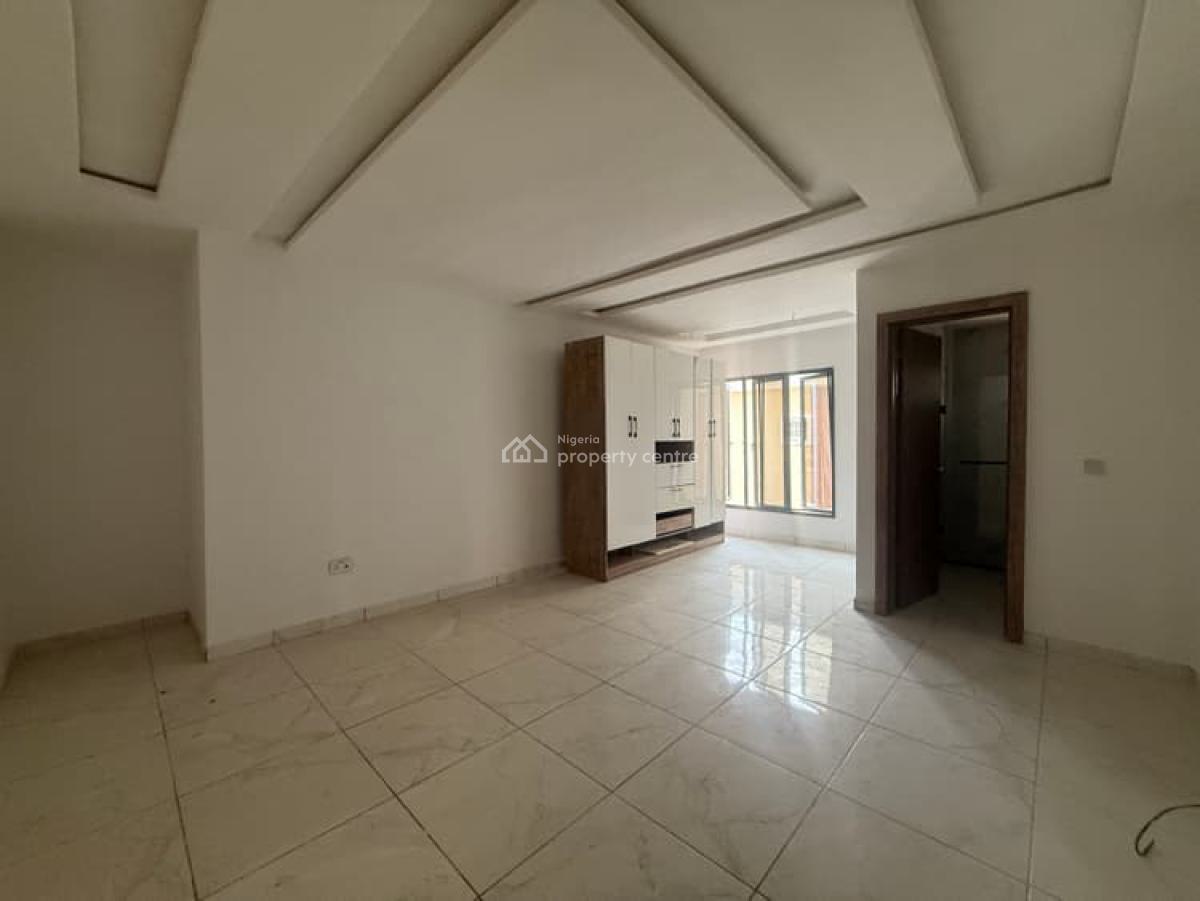 Fully Serviced and Beautifully Crafted 4 Bedroom Terrace, Right Side, Lekki Phase 1, Lekki, Lagos, Terraced Duplex for Sale
