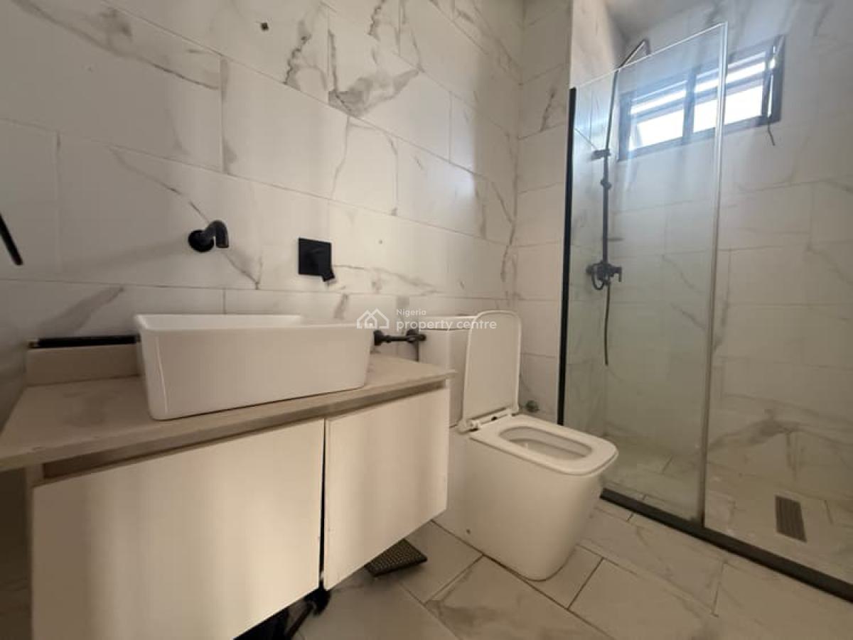 Fully Serviced and Beautifully Crafted 4 Bedroom Terrace, Right Side, Lekki Phase 1, Lekki, Lagos, Terraced Duplex for Sale