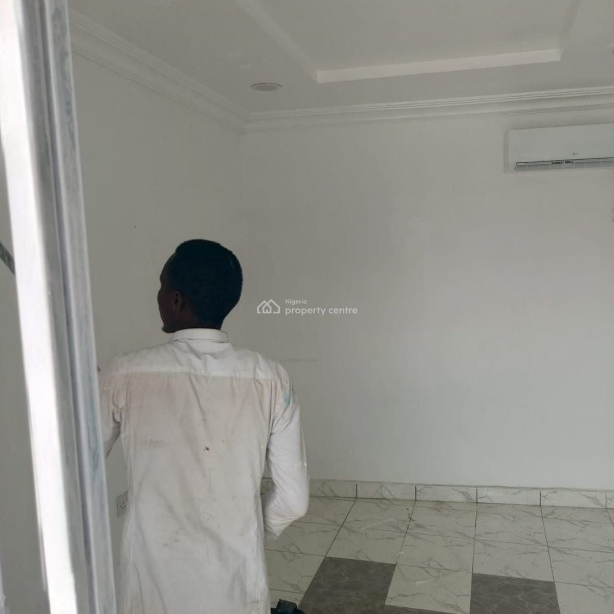 Spacious Shop, Ado Road, Ajah, Lagos, Commercial Property for Rent