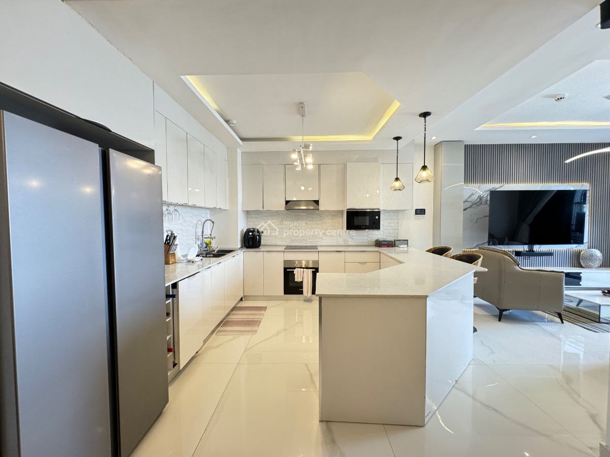 Furnished Waterfront 2 Bedroom Bedroom, Admiralty Road, Lekki Phase 1, Lekki, Lagos, Flat / Apartment for Rent