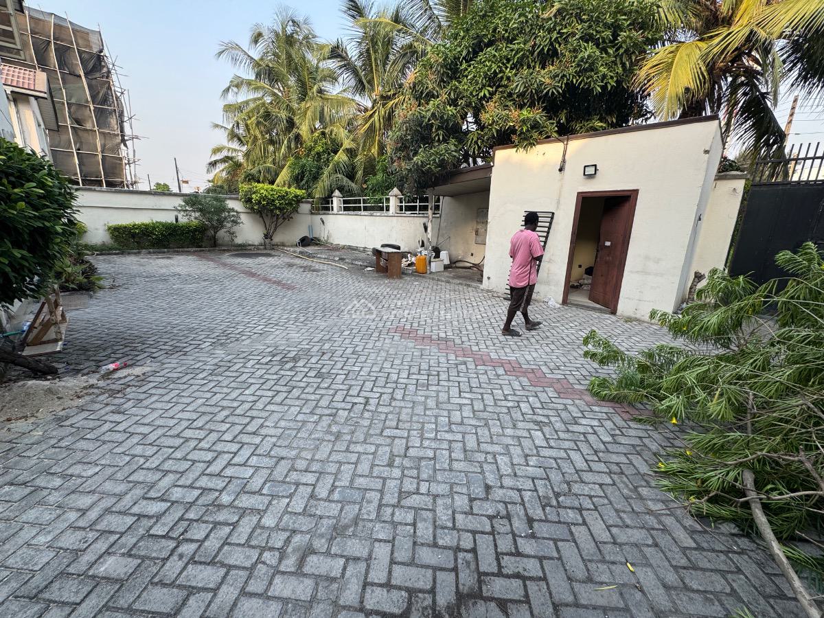 a Large 5 Bedroom Detached Duplex in Lekki Phase 1., Off Admiralty Way Lekki Phase 1, Lekki Phase 1, Lekki, Lagos, Detached Duplex for Rent