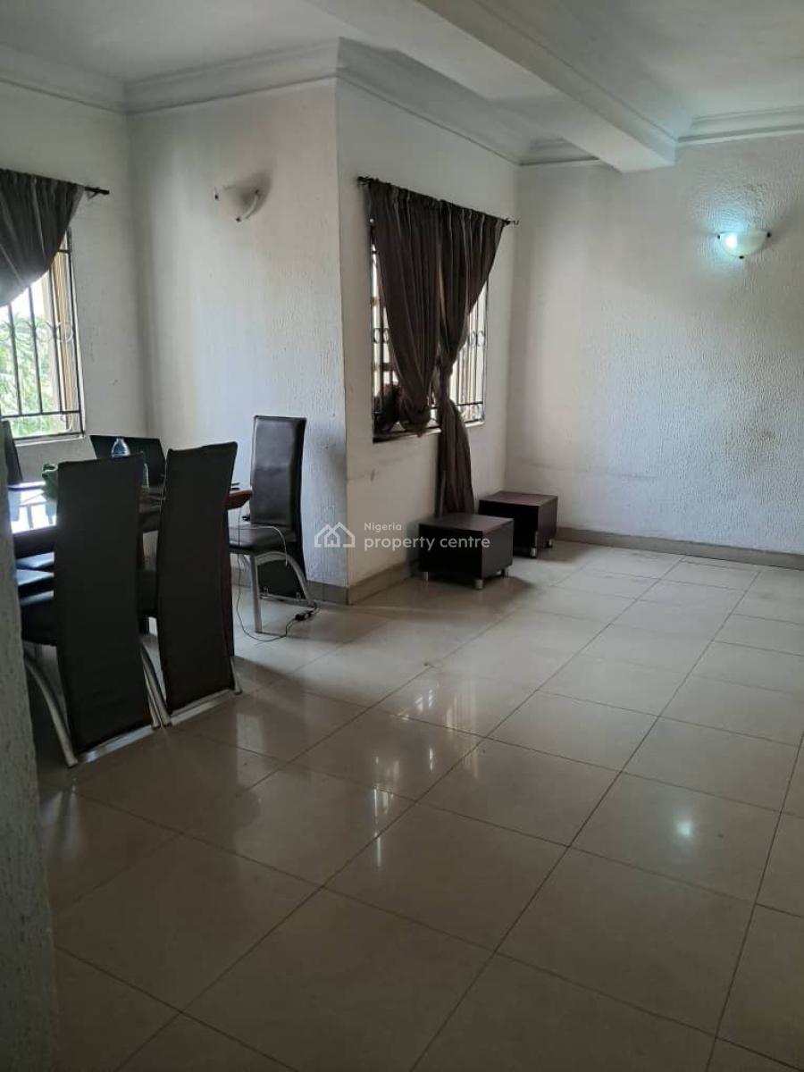 Shared 2br, Omole Phase 1, Ikeja, Lagos, Flat / Apartment for Rent