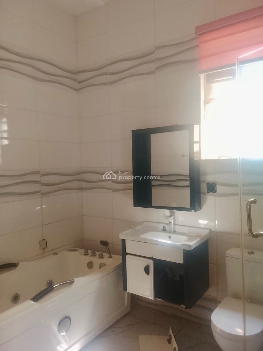 Exclusive  and Spacious with a B Q, Osapa, Lekki, Lagos, Detached Duplex for Rent