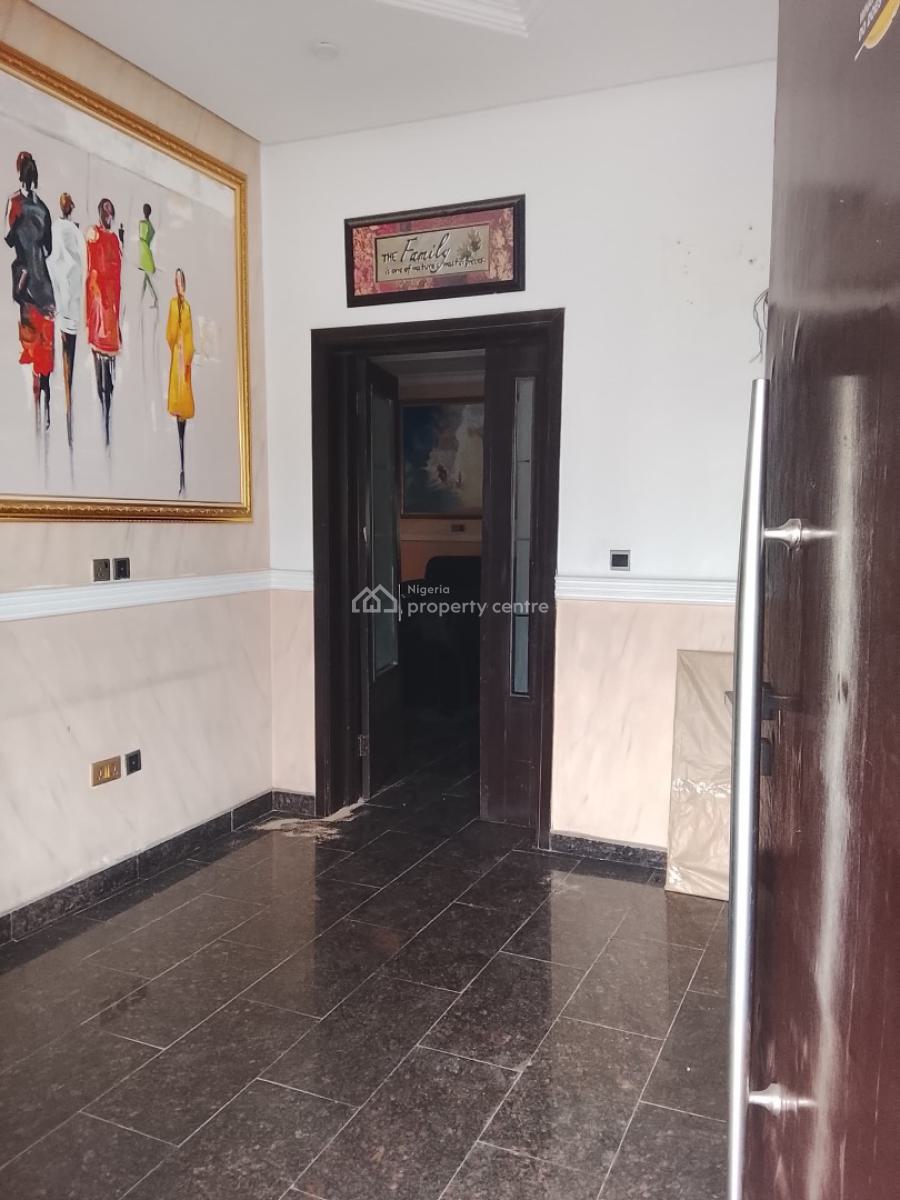 Exclusive Penthouse with Study Room and Pool, Lekki Phase 1, Lekki, Lagos, Detached Duplex for Rent