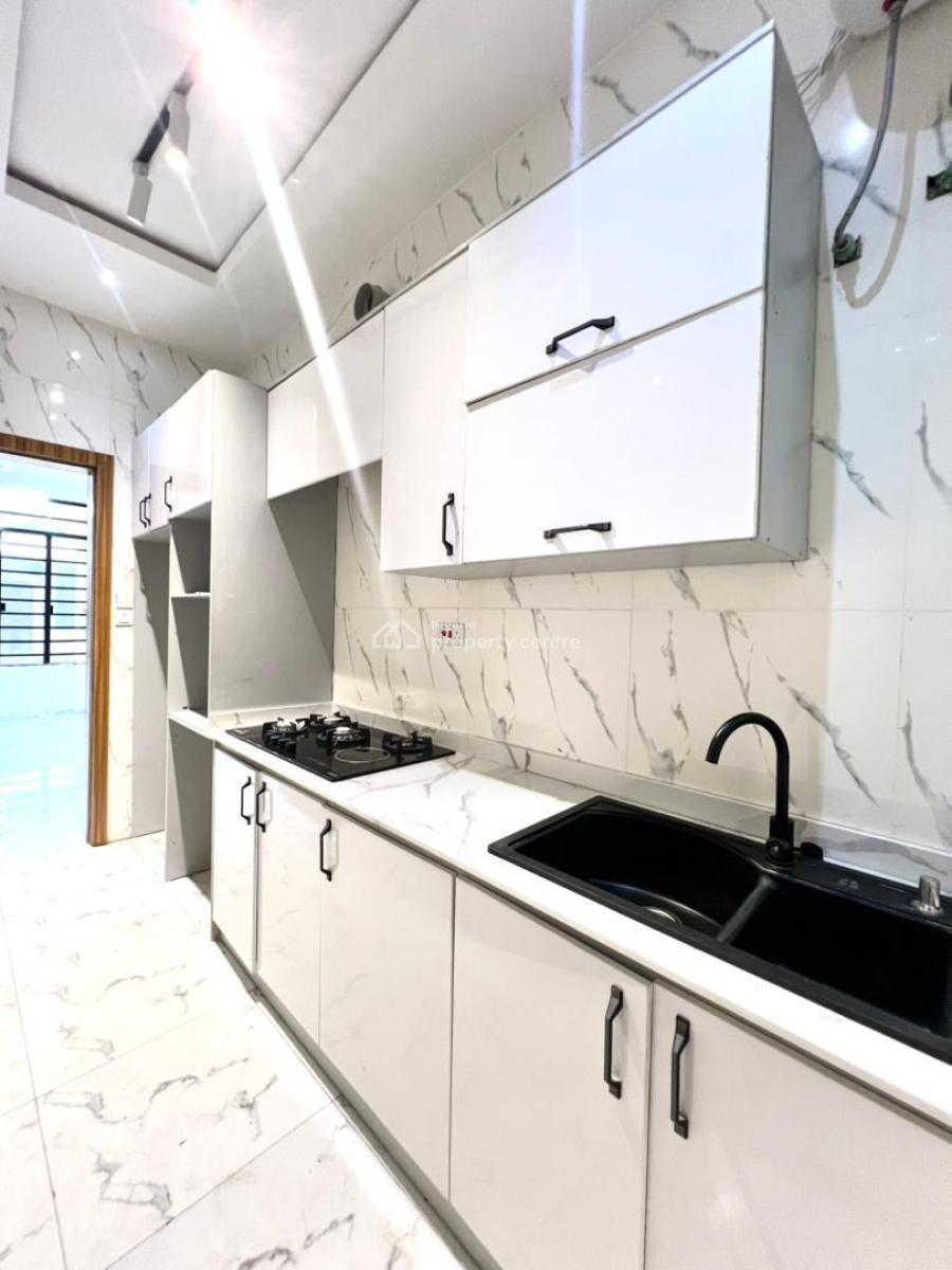 Brand New 4 Bedroom Terrace Duplex in a Secure Estate, Lekki, Lagos, Terraced Duplex for Rent