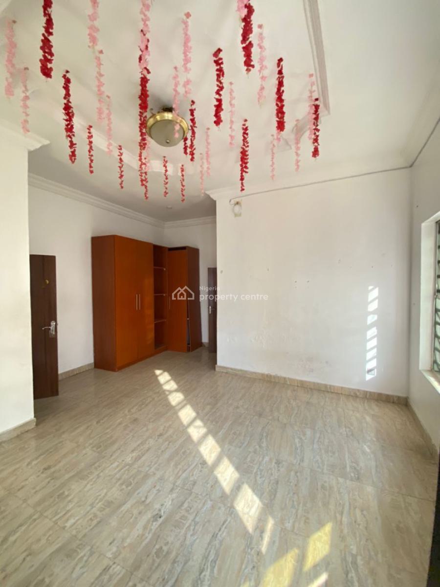 4 Bedroom, Ikota, Lekki, Lagos, Semi-detached Duplex for Rent